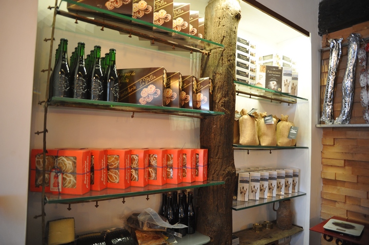 Restaurate Tapas Picoteo Saldana Palencia (37)